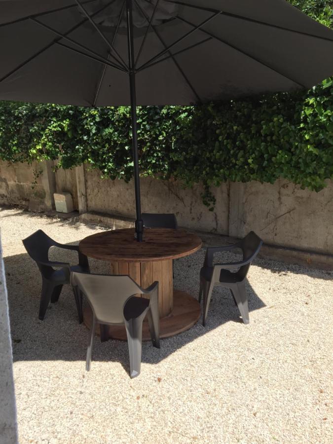 Appartement Cour Ancienne Abbaye Saint-Astier  Bagian luar foto